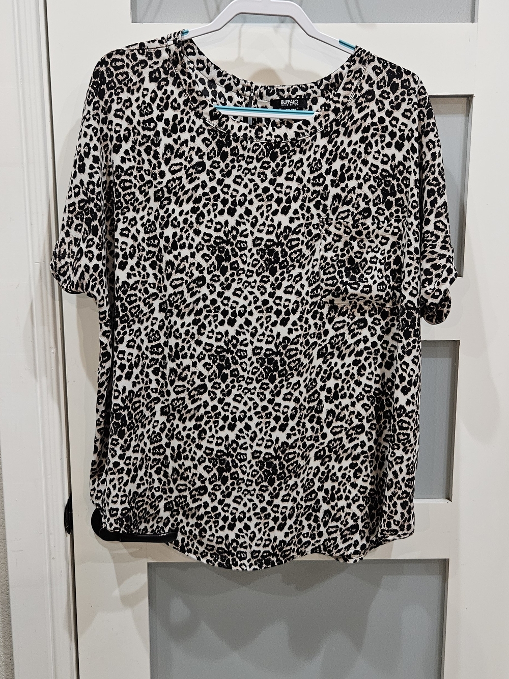 Buffalo David Bitton Leopard Print Short Sleeve Top